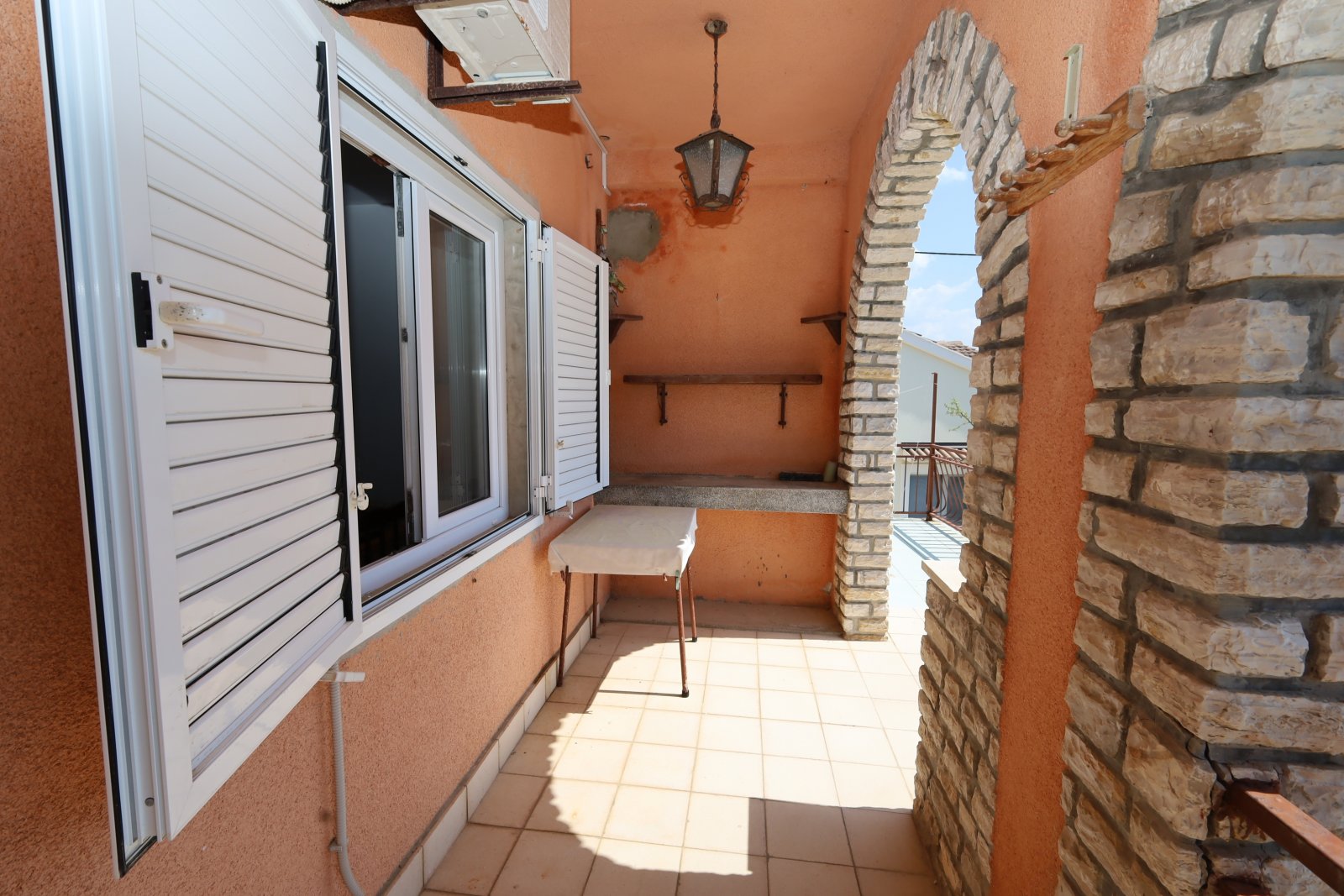 670513 - Villa in Vodice