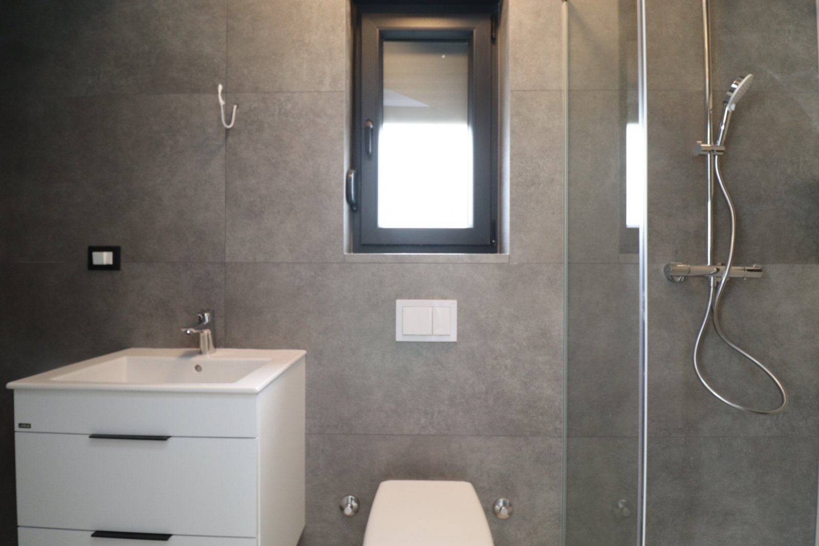 306366 - Villa in Murter
