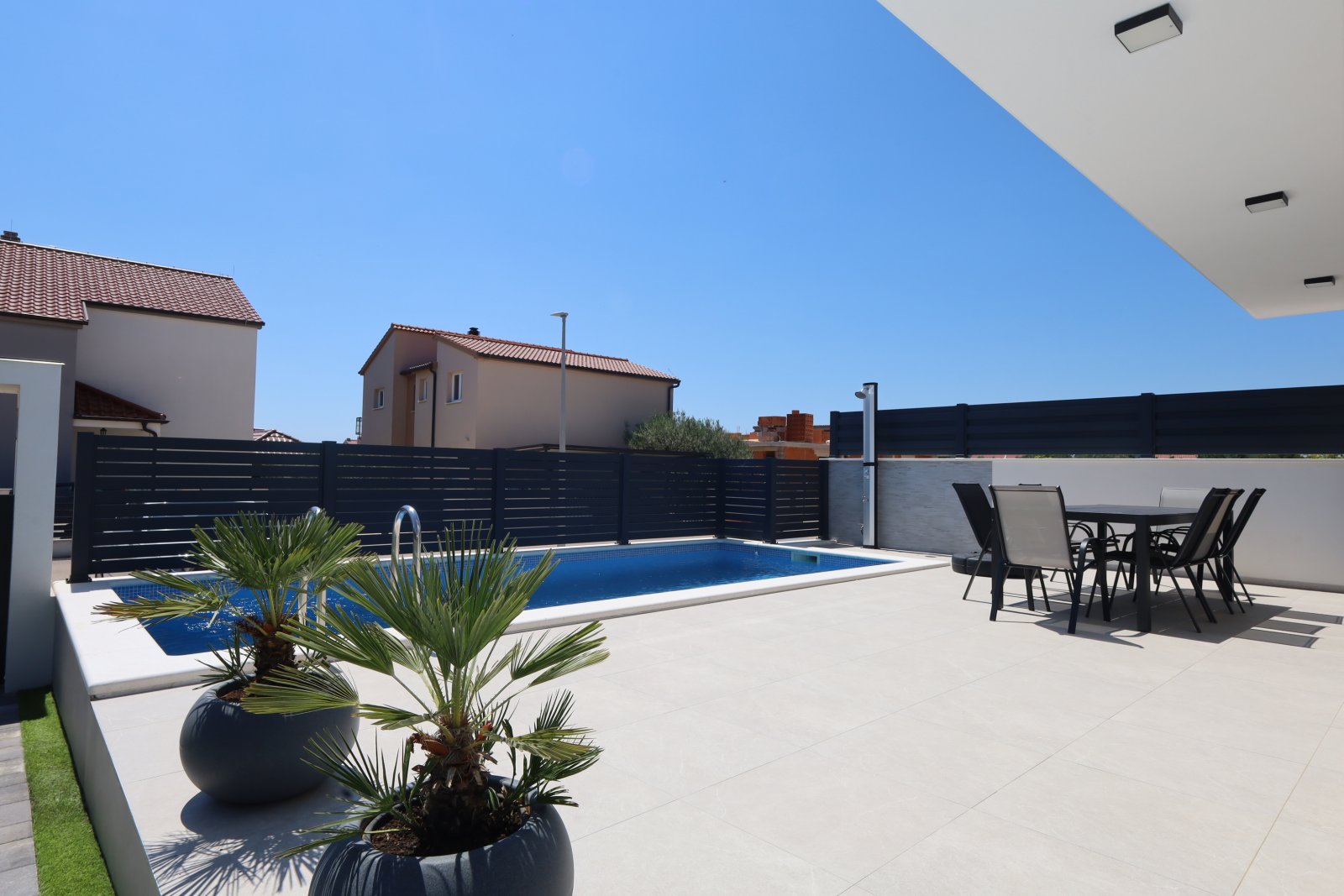 673088 - Villa in Vodice