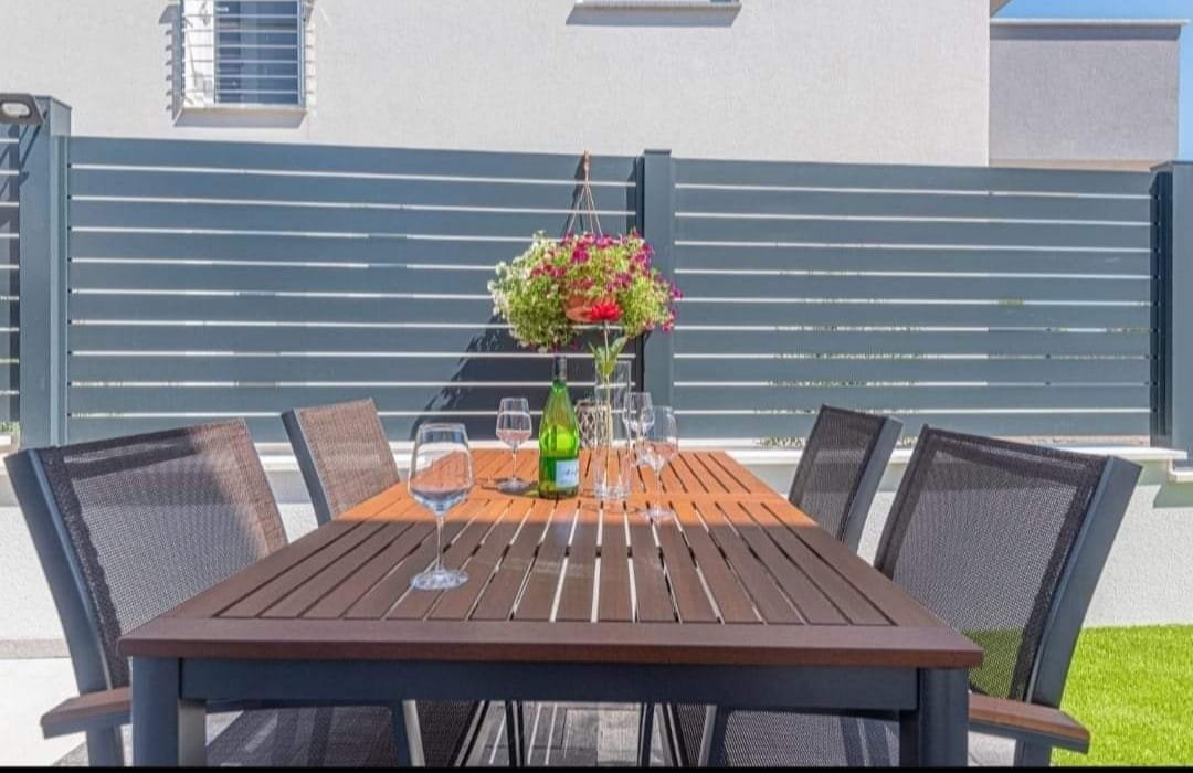 673088 - Villa in Vodice