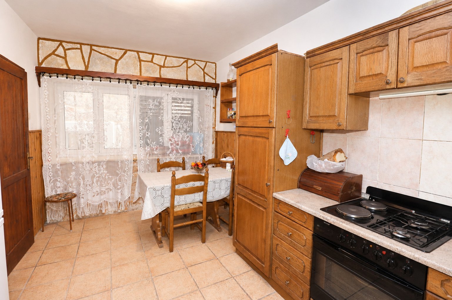 311686 - Villa in Tribunj
