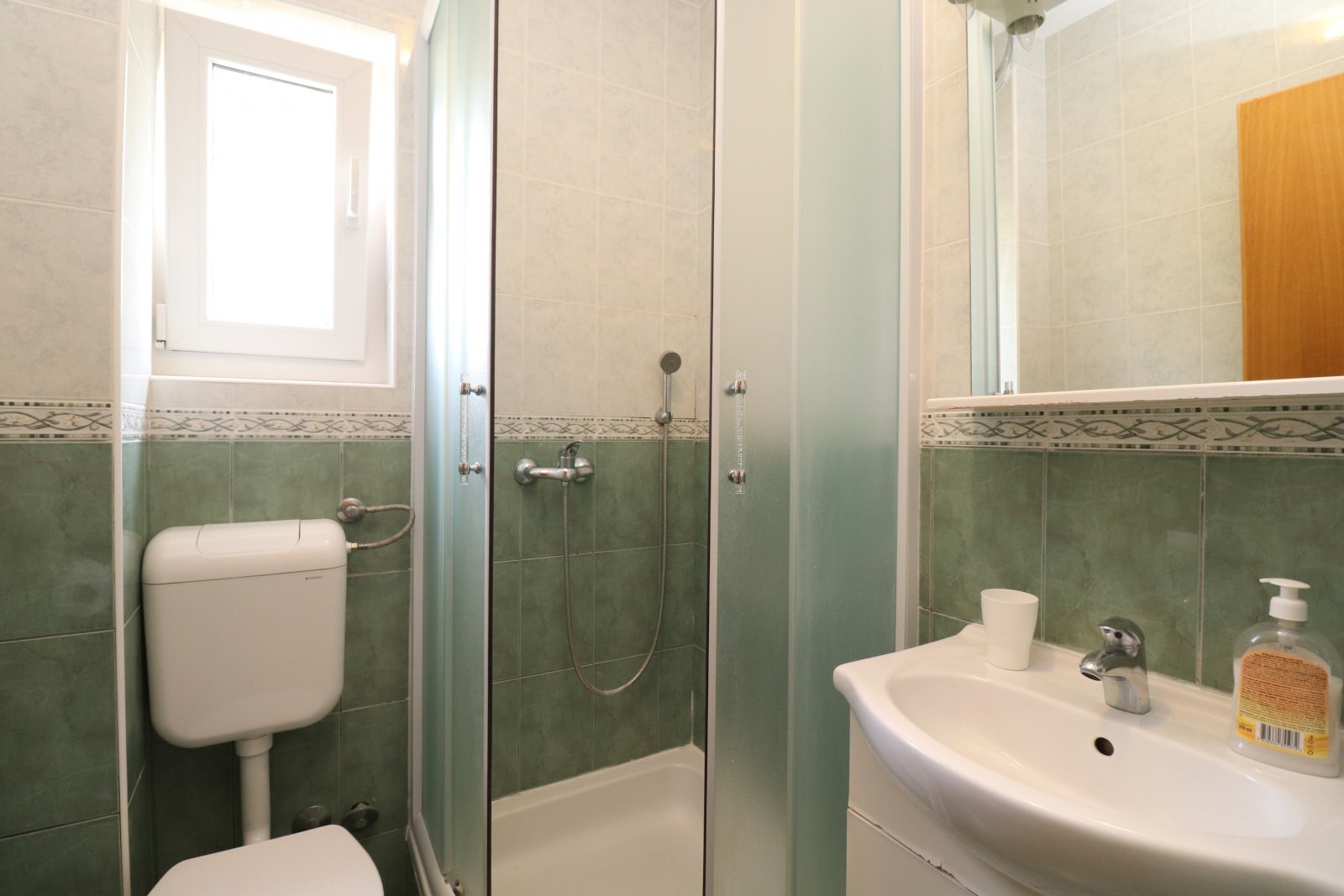 306613 - Villa in Vodice