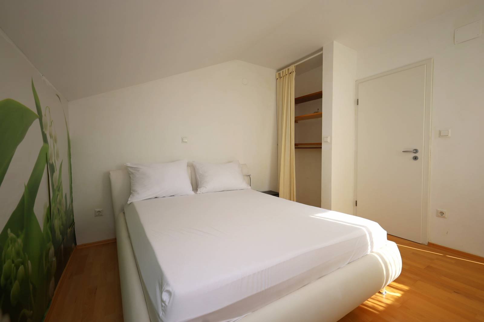 604496 - Villa in Vir