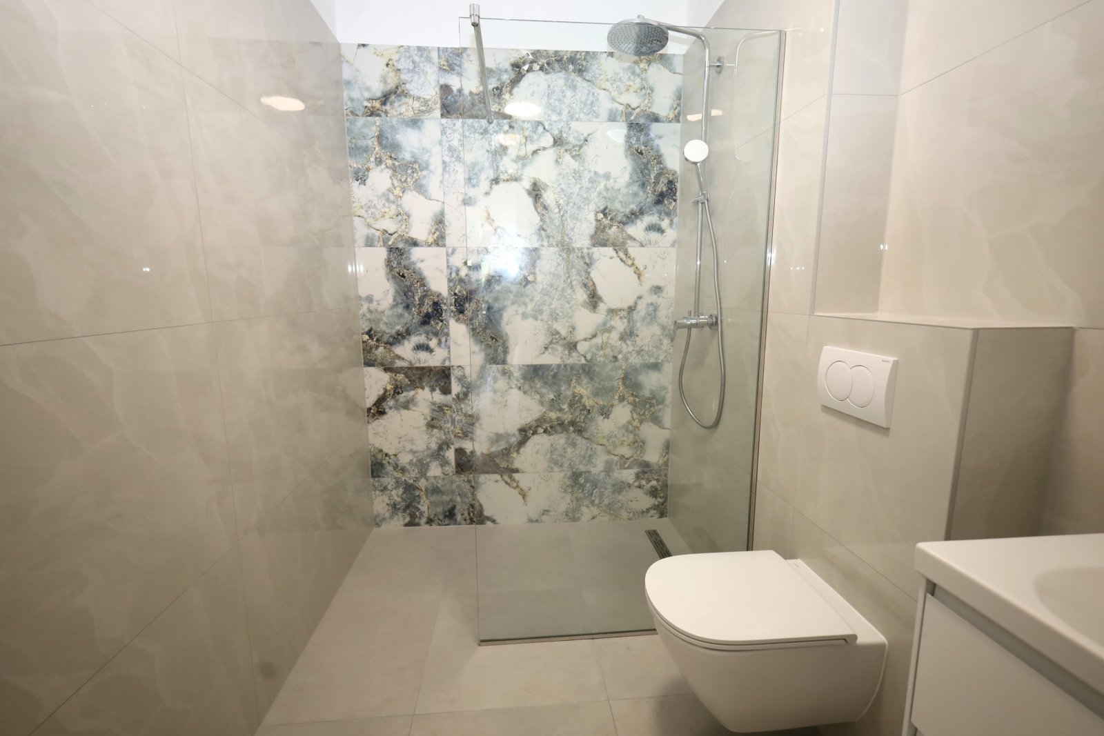 568398 - Wohnung in Tribunj