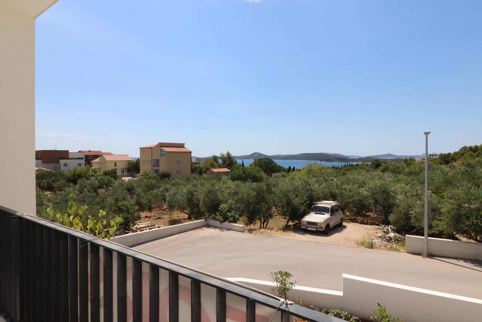 302365 - Villa in Vodice