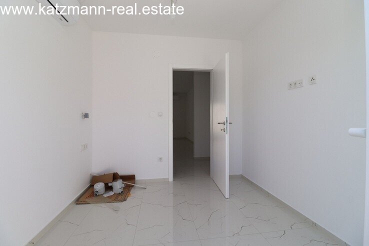 Neubau-Erdgeschosswohnung mit Garten in Strandnähe - Žaborić