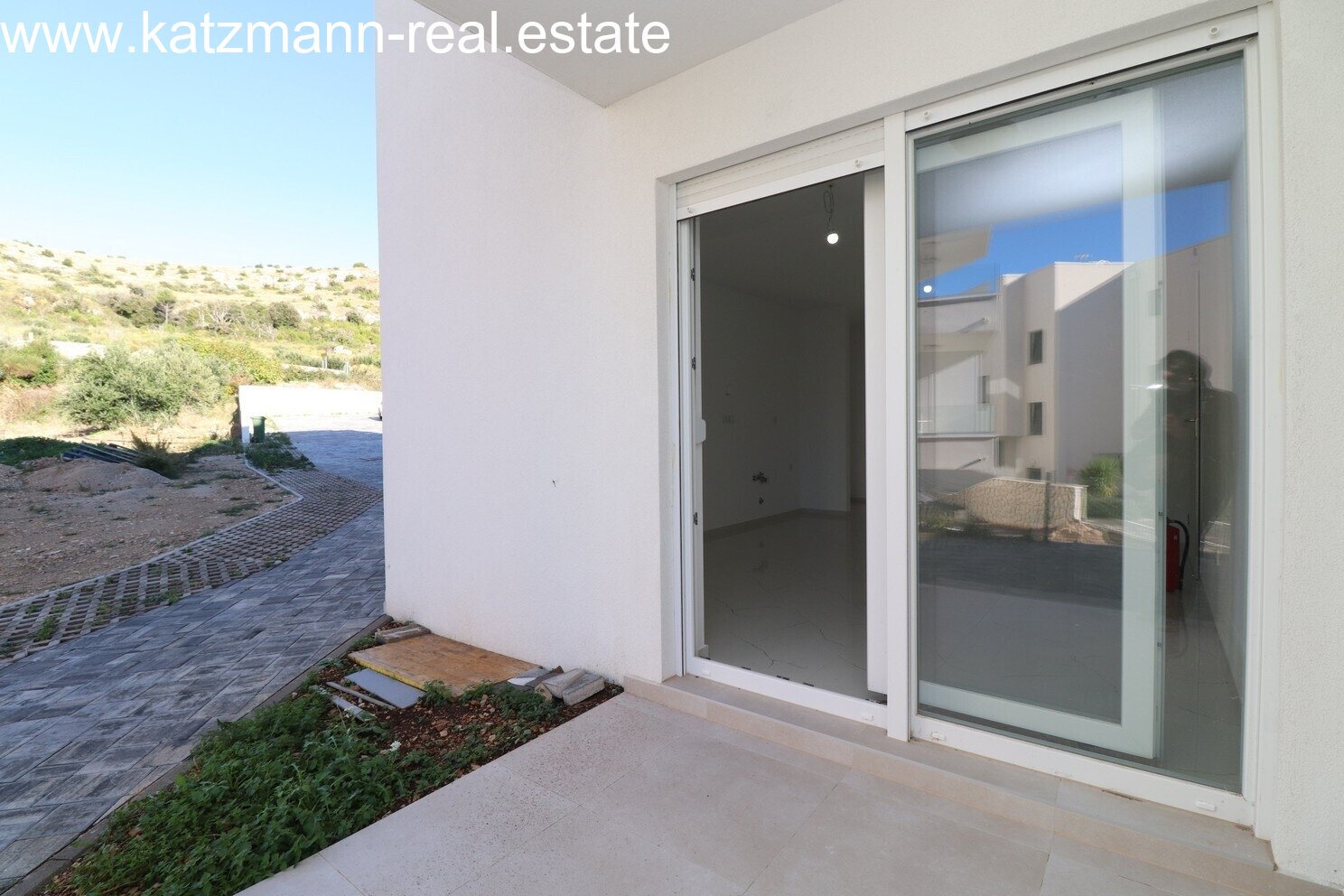 Neubau-Erdgeschosswohnung mit Garten in Strandnähe - Žaborić