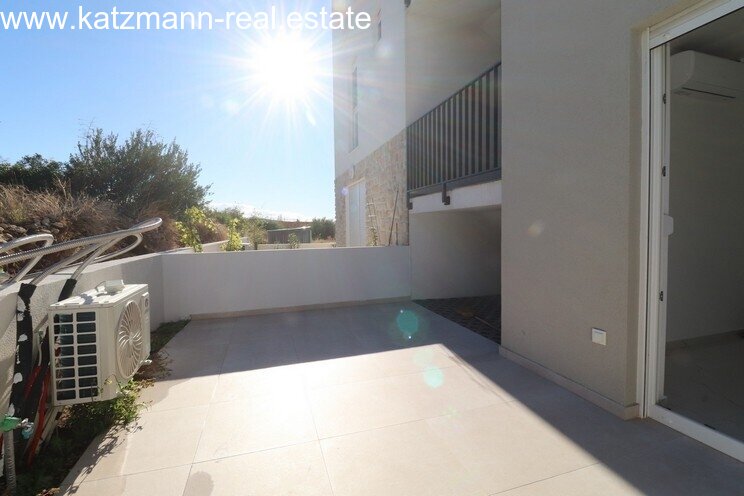 Neubau-Erdgeschosswohnung mit Garten in Strandnähe - Žaborić