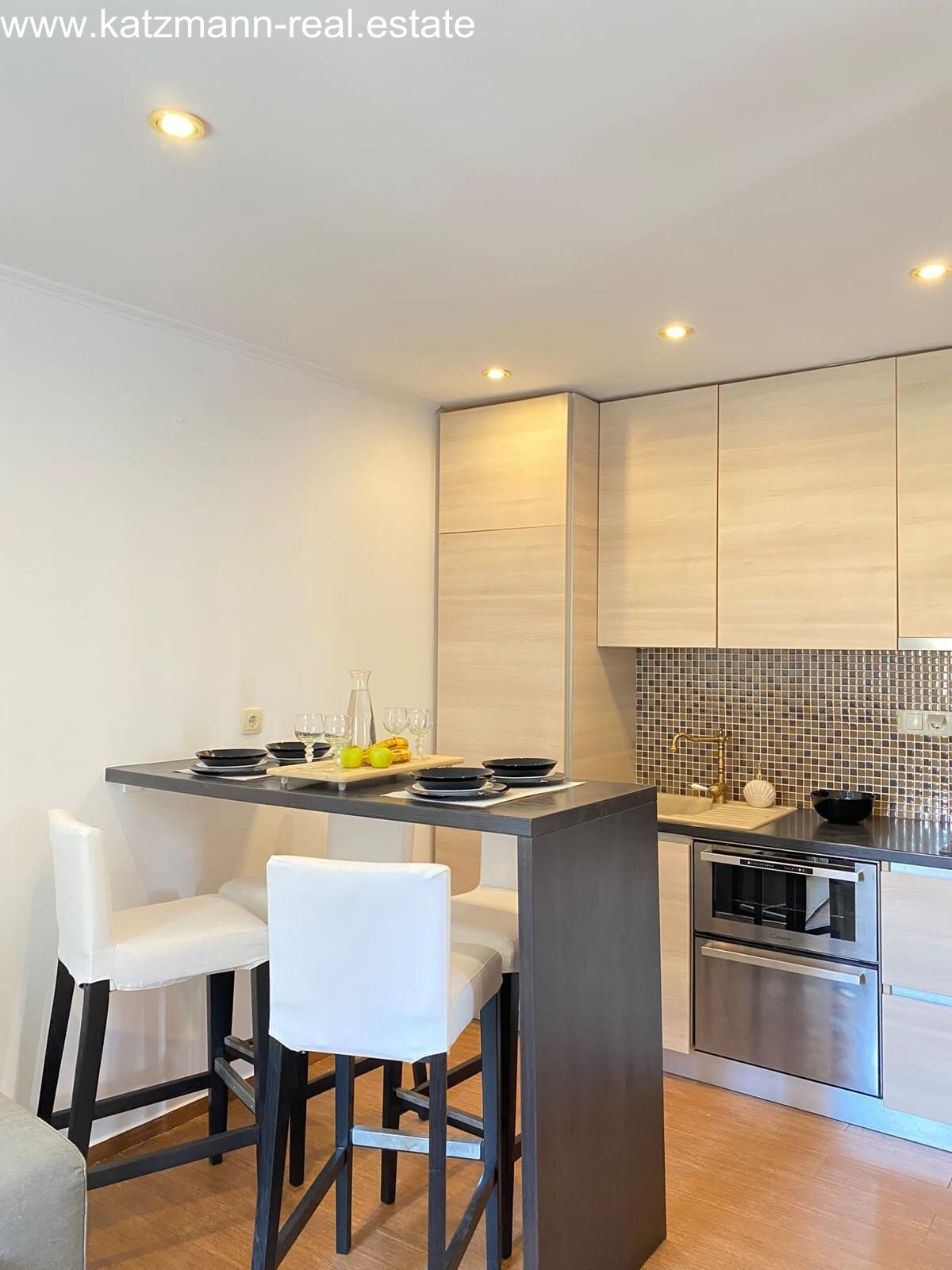 Renoviertes Steinhaus mit Geschäftsraum in der Altstadt - Vodice