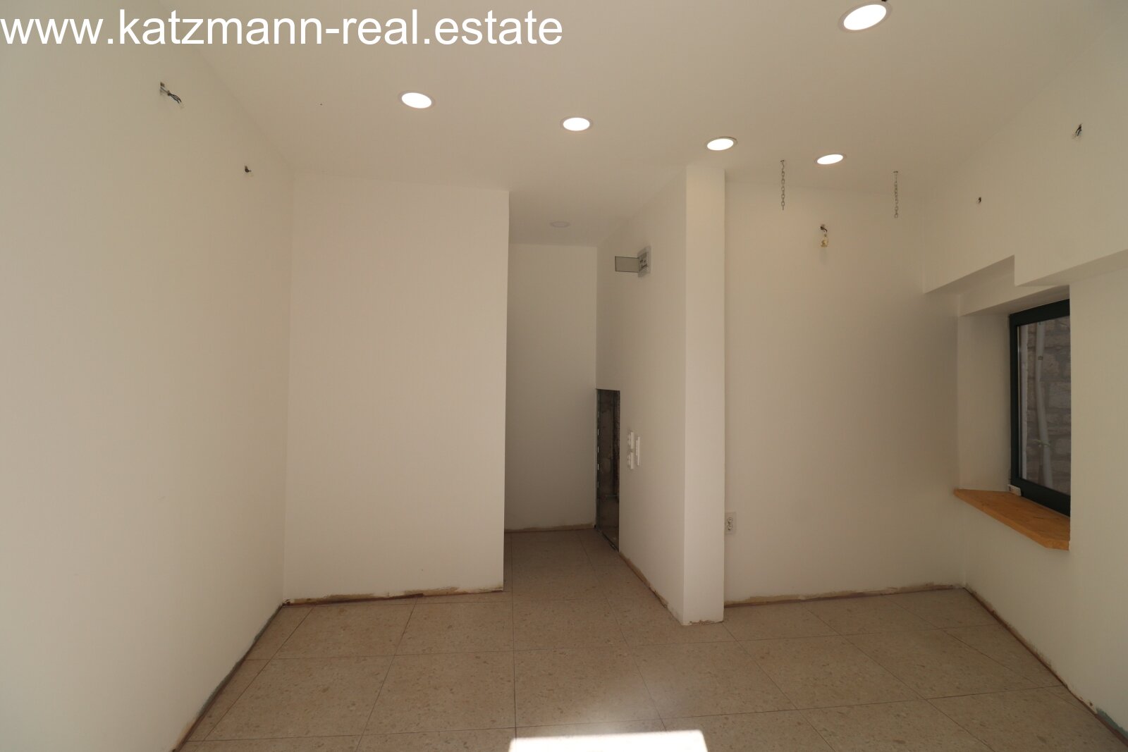 Renoviertes Steinhaus mit Geschäftsraum in der Altstadt - Vodice