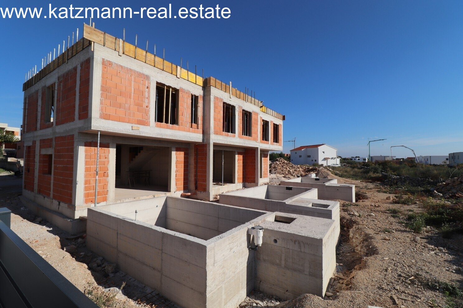 Moderne Doppelhaushälfte mit Pool - Vodice