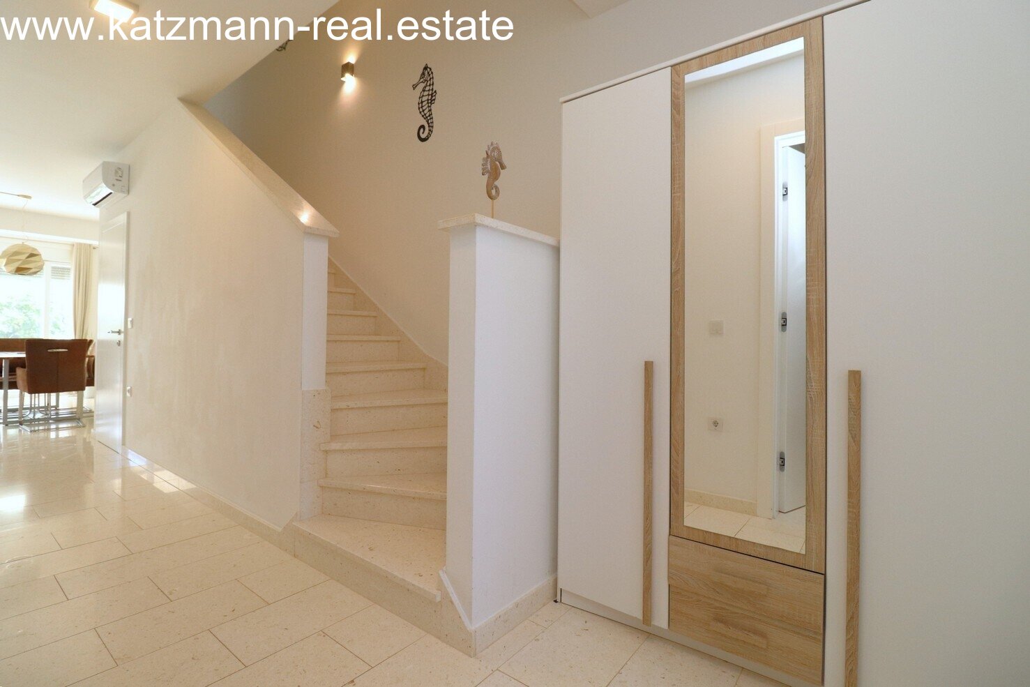 Maisonette-Wohnung mit Garten und Meerblick - Tribunj