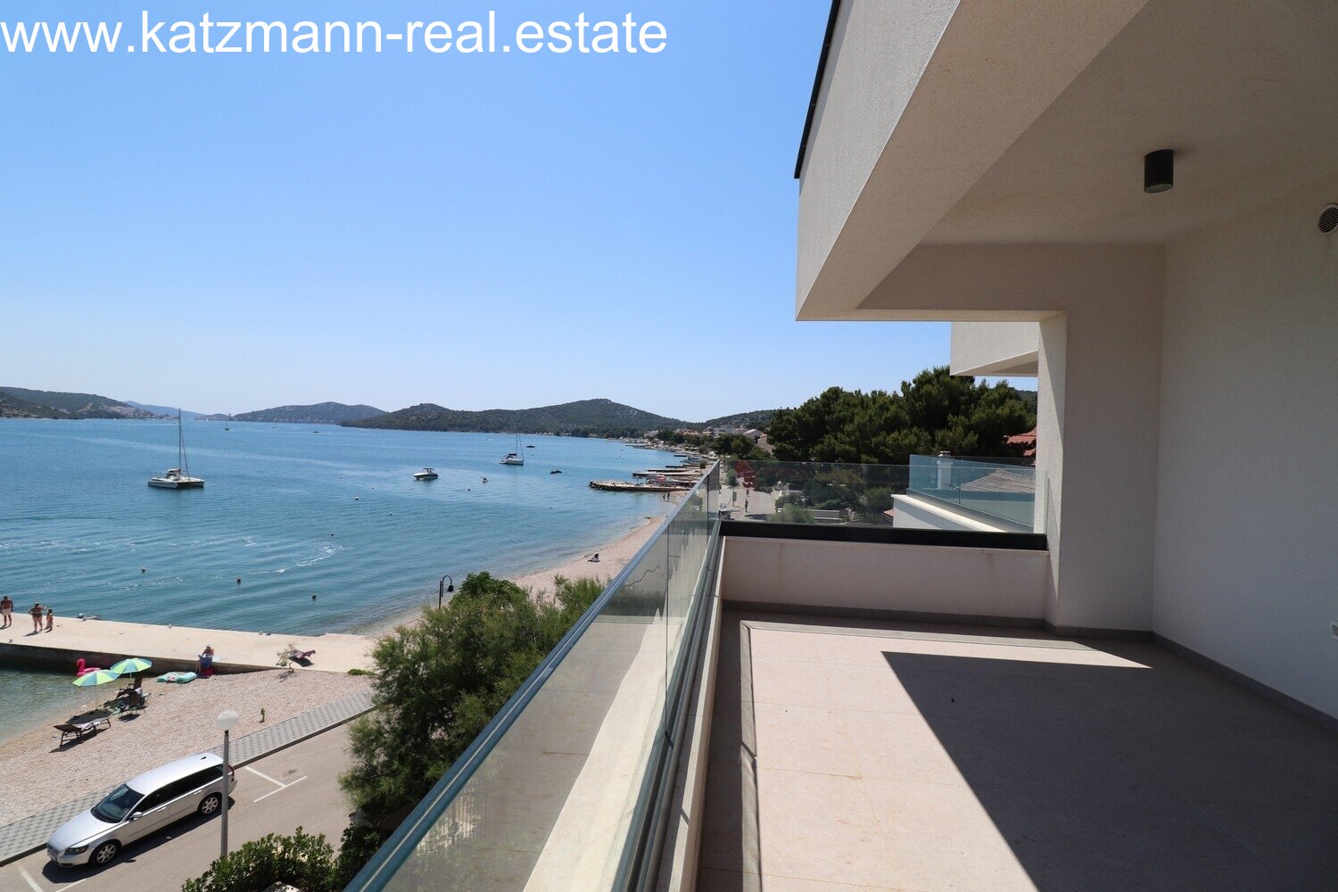 Neubau-Wohnung in erster Meereslage mit Panoramablick - Betina, Tisno