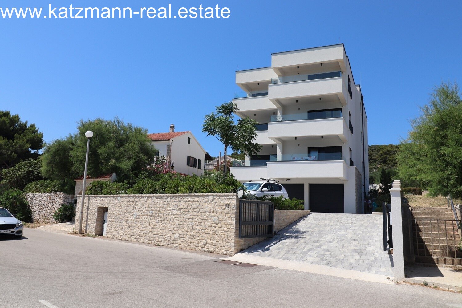 Neubau-Wohnung in erster Meereslage mit Panoramablick - Betina, Tisno