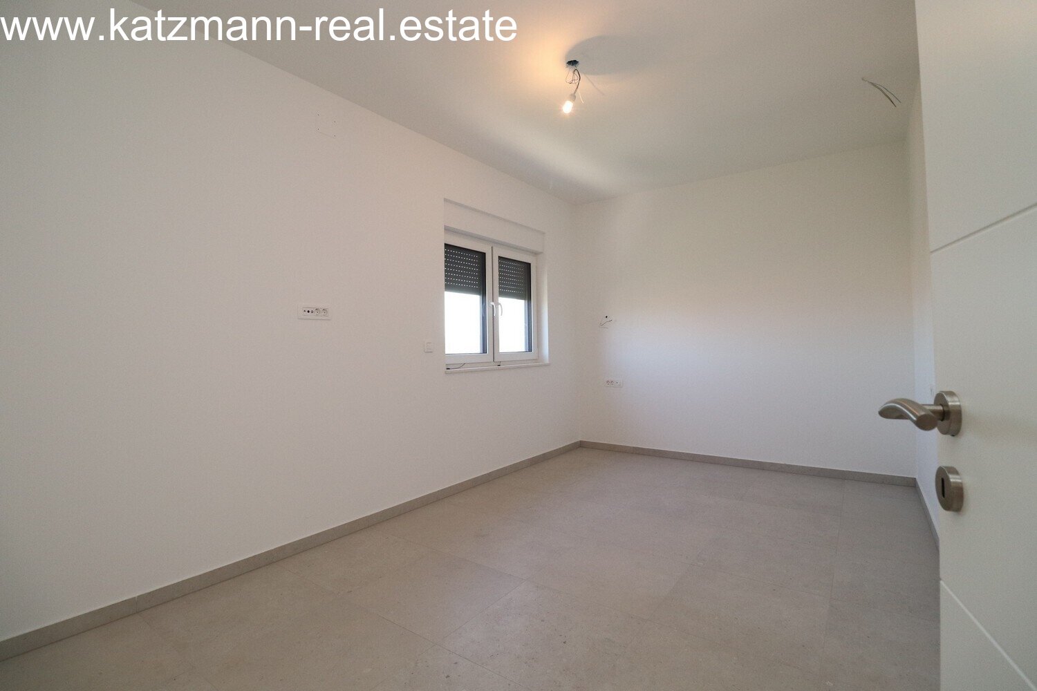 Neubau-Wohnung in erster Meereslage mit Panoramablick - Betina, Tisno