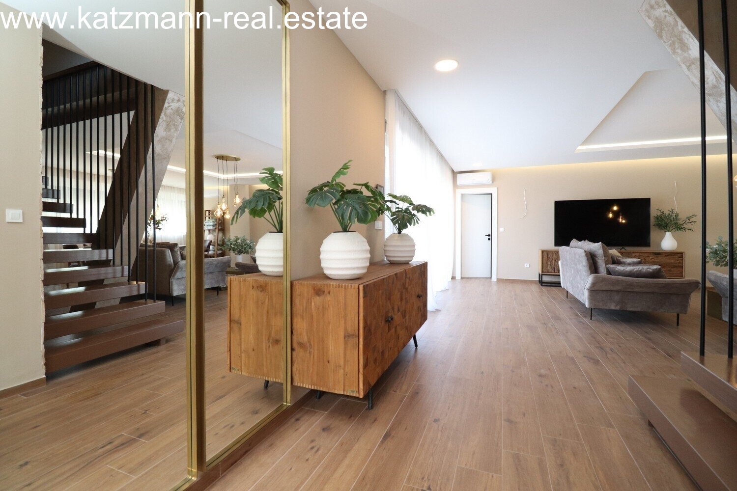 Exklusive Neubau-Villa mit Infinity- Pool und Meerblick - Vodice