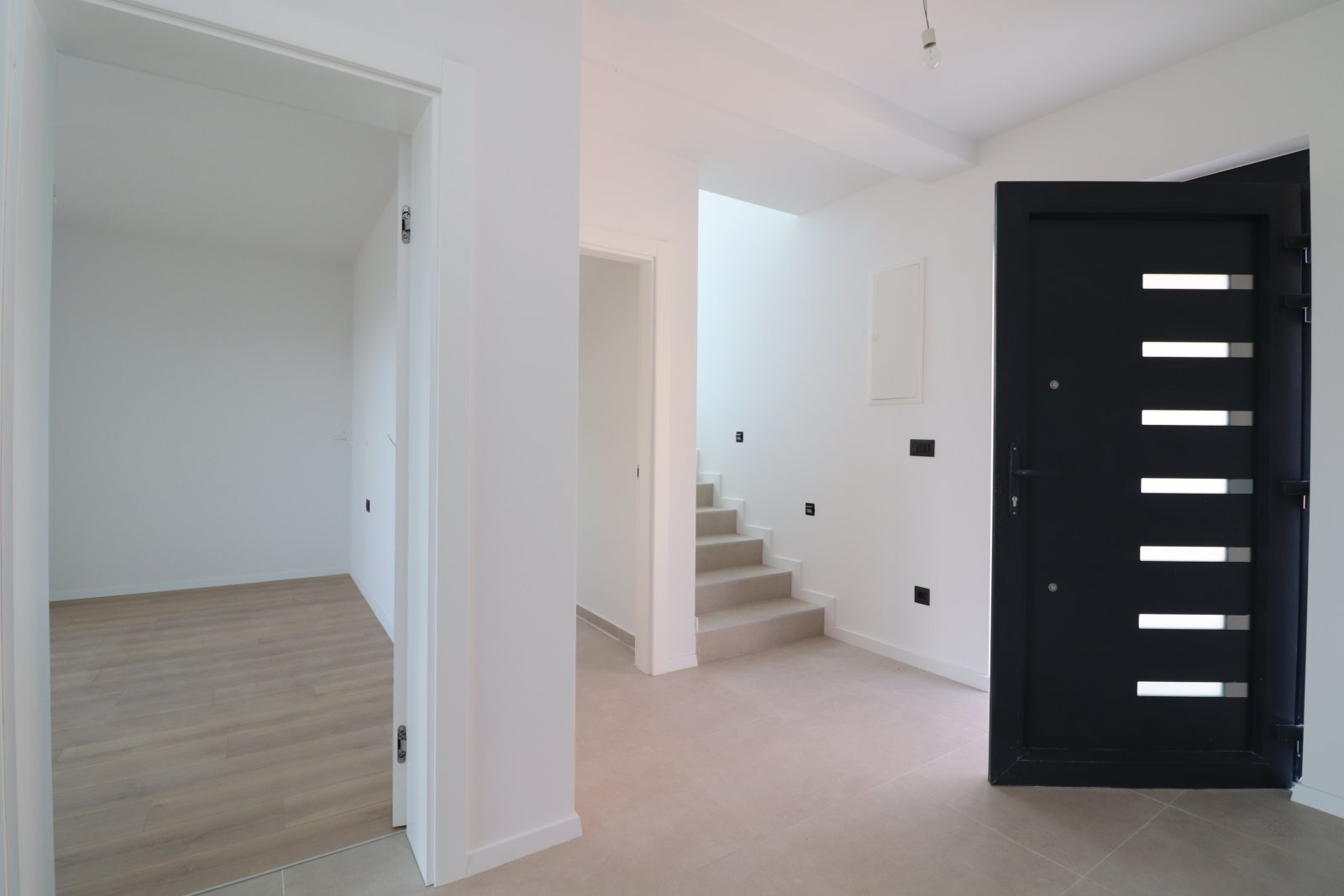 312858 - Villa in Vodice