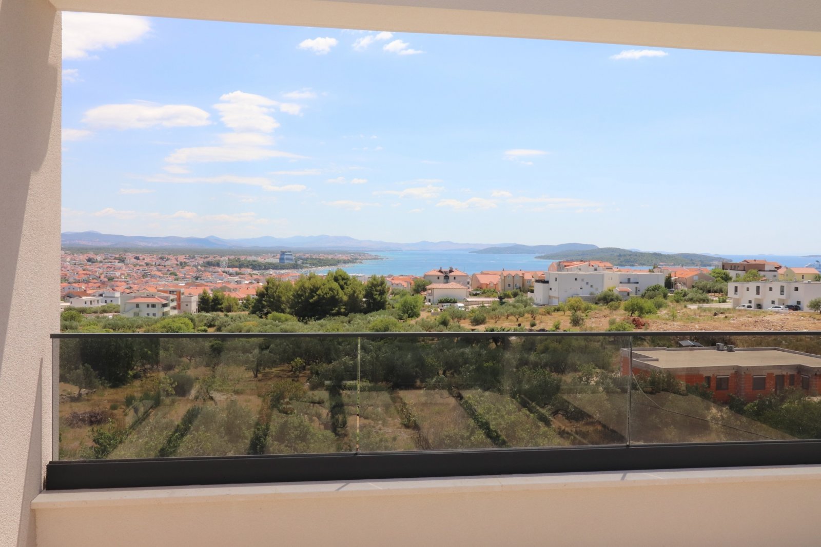 312858 - Villa in Vodice