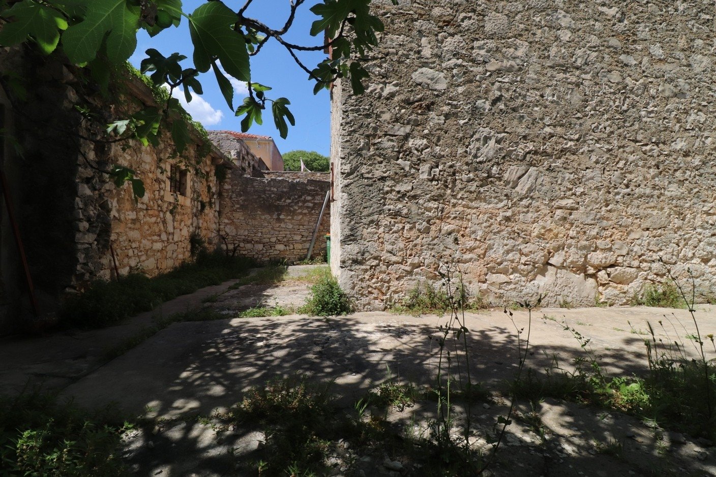306902 - Villa in Vodice