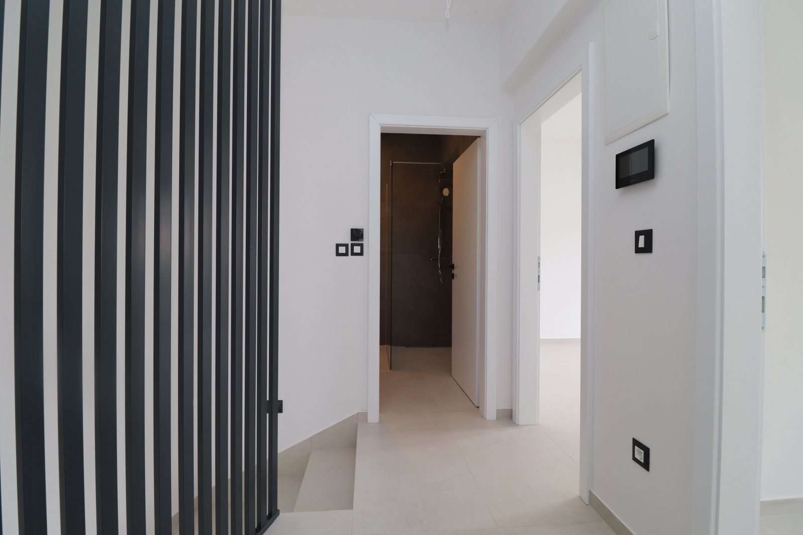 306366 - Villa in Murter