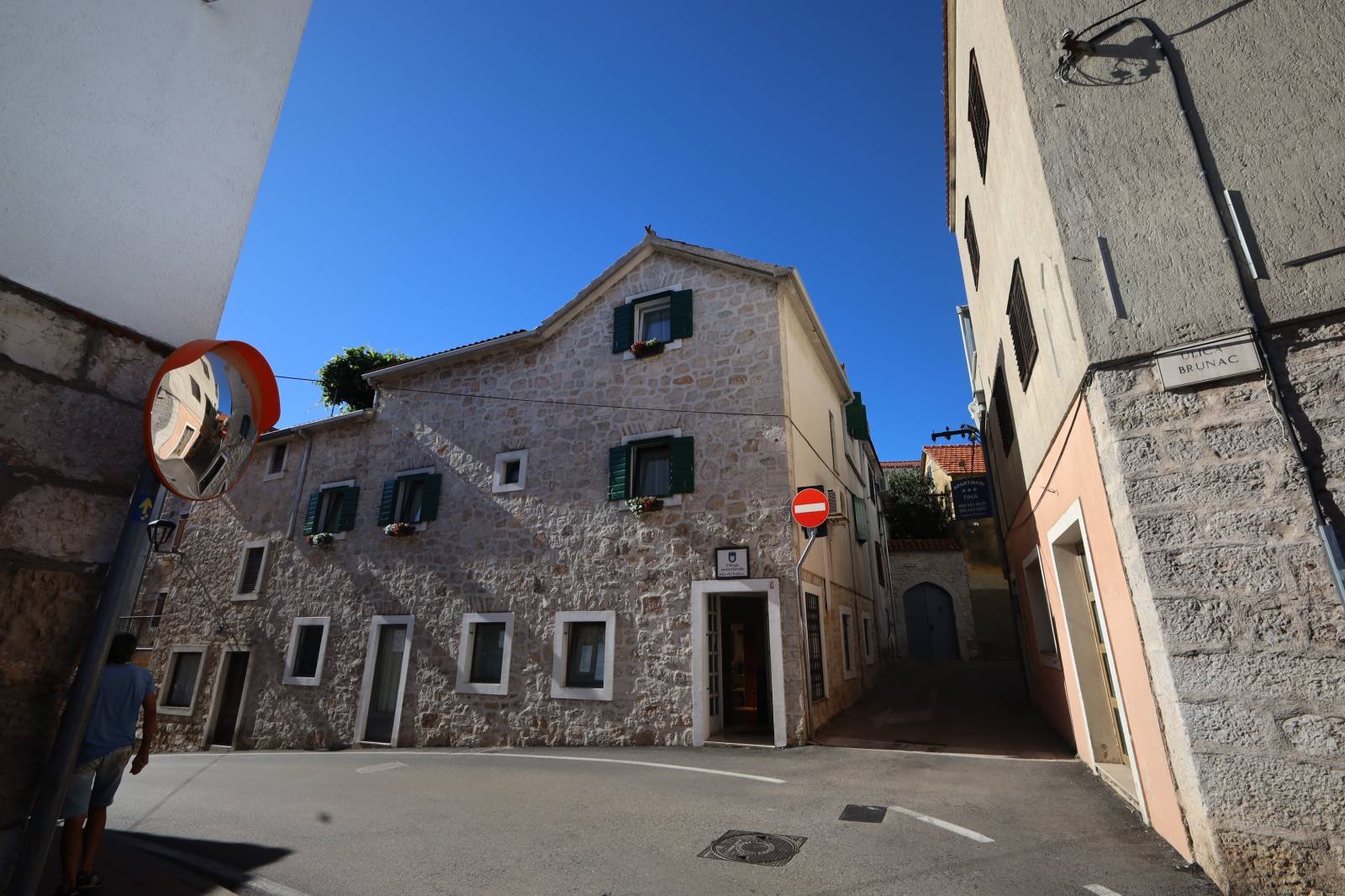 625347 - Villa in Vodice