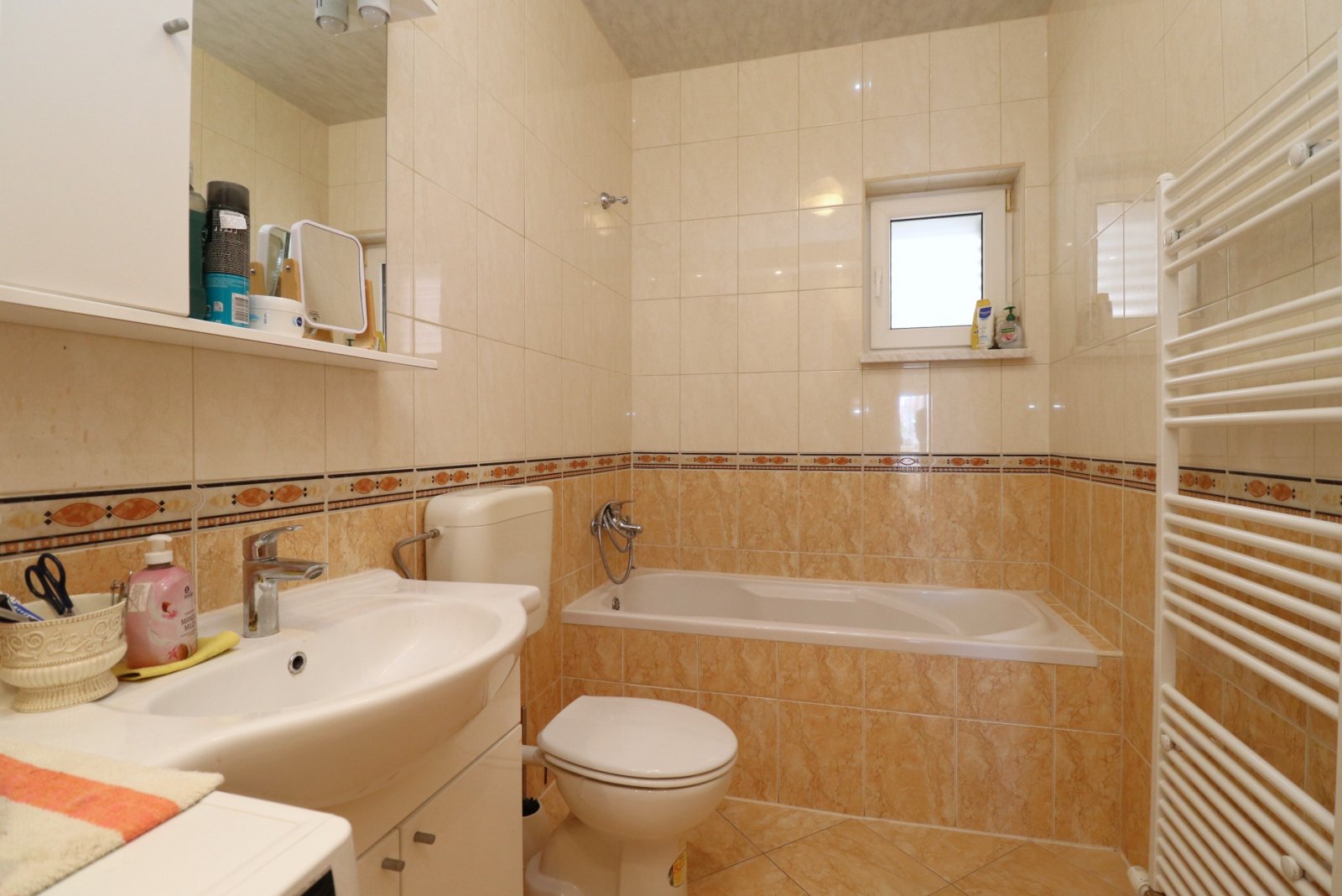 304584 - Villa in Vodice