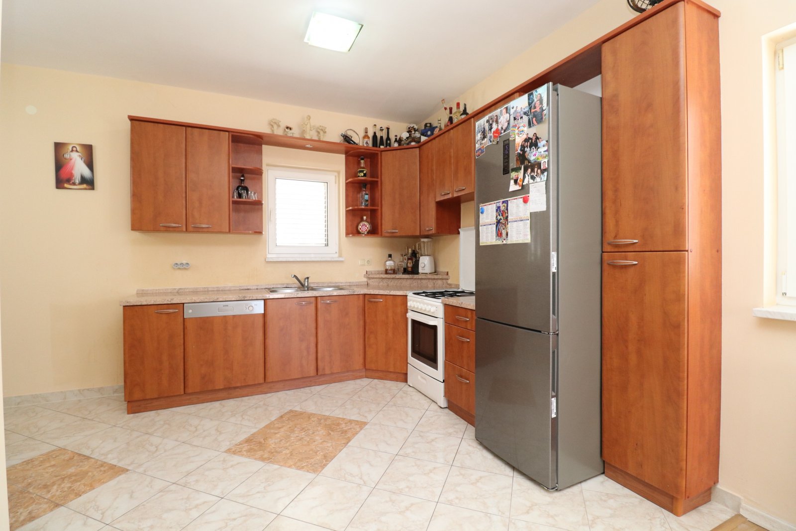 304584 - Villa in Vodice