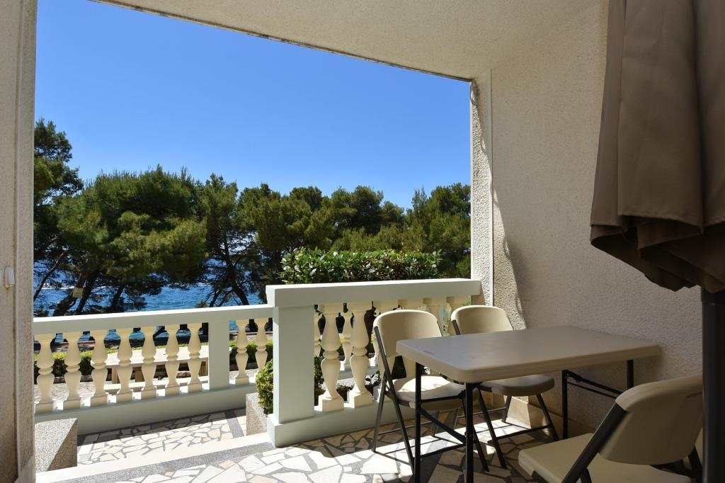 303810 - Villa in Murter