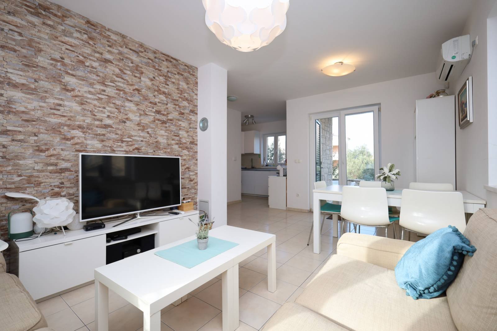 571368 - Villa in Vodice