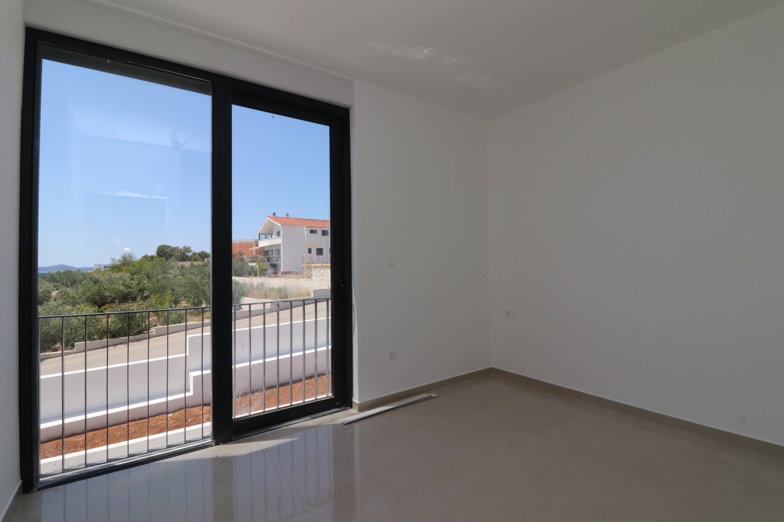 302268 - Villa in Vodice