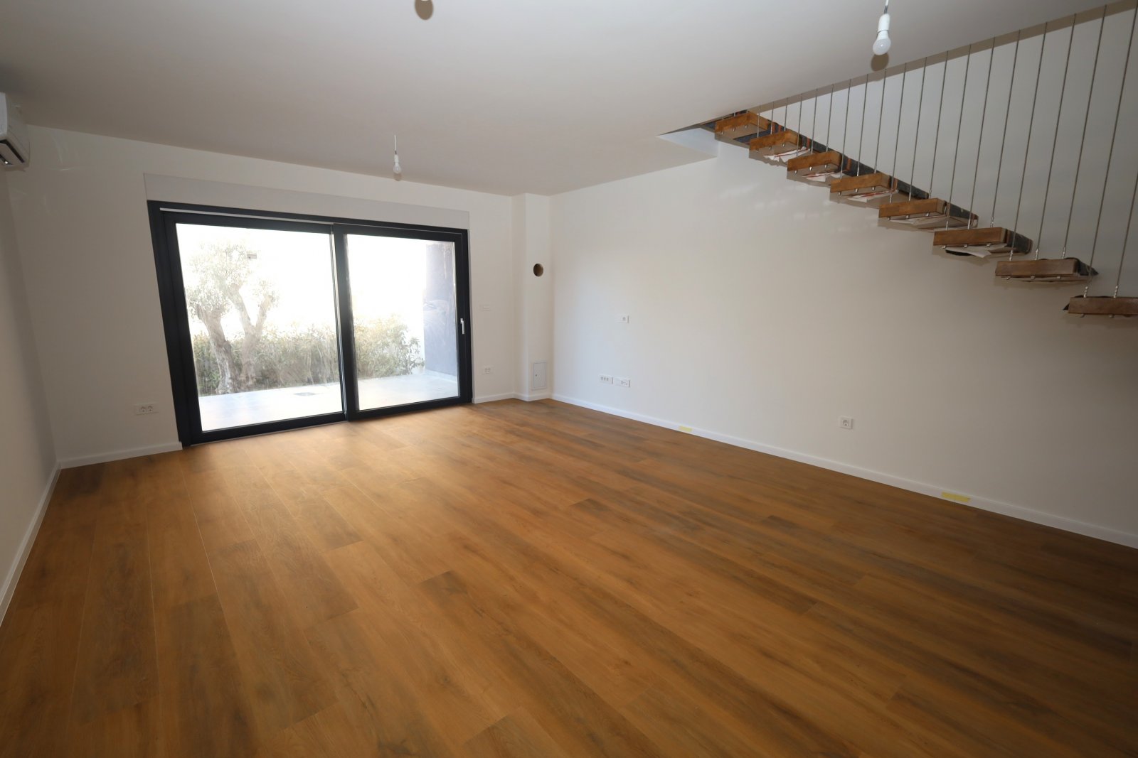 494812 - Villa in Vodice