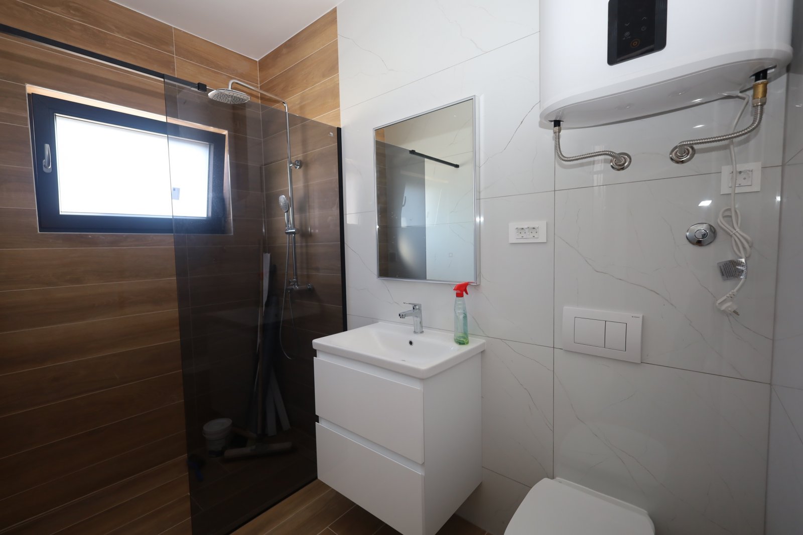 494812 - Villa in Vodice