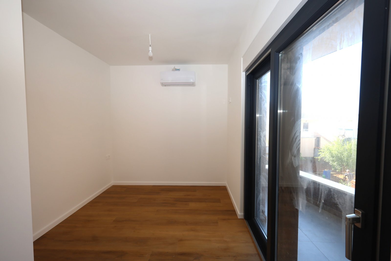 494812 - Villa in Vodice