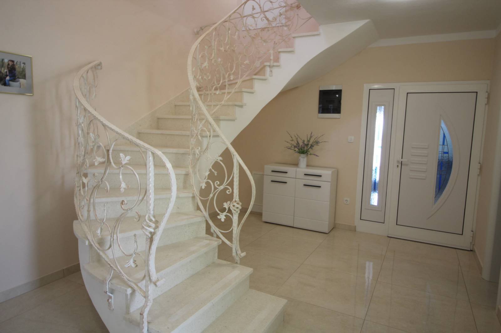 95462 - Villa in Tribunj
