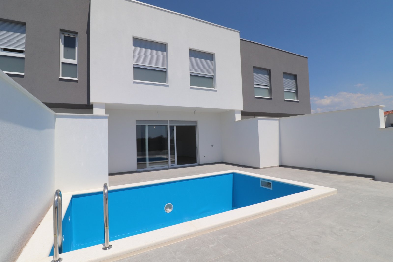 280978 - Villa in Vodice