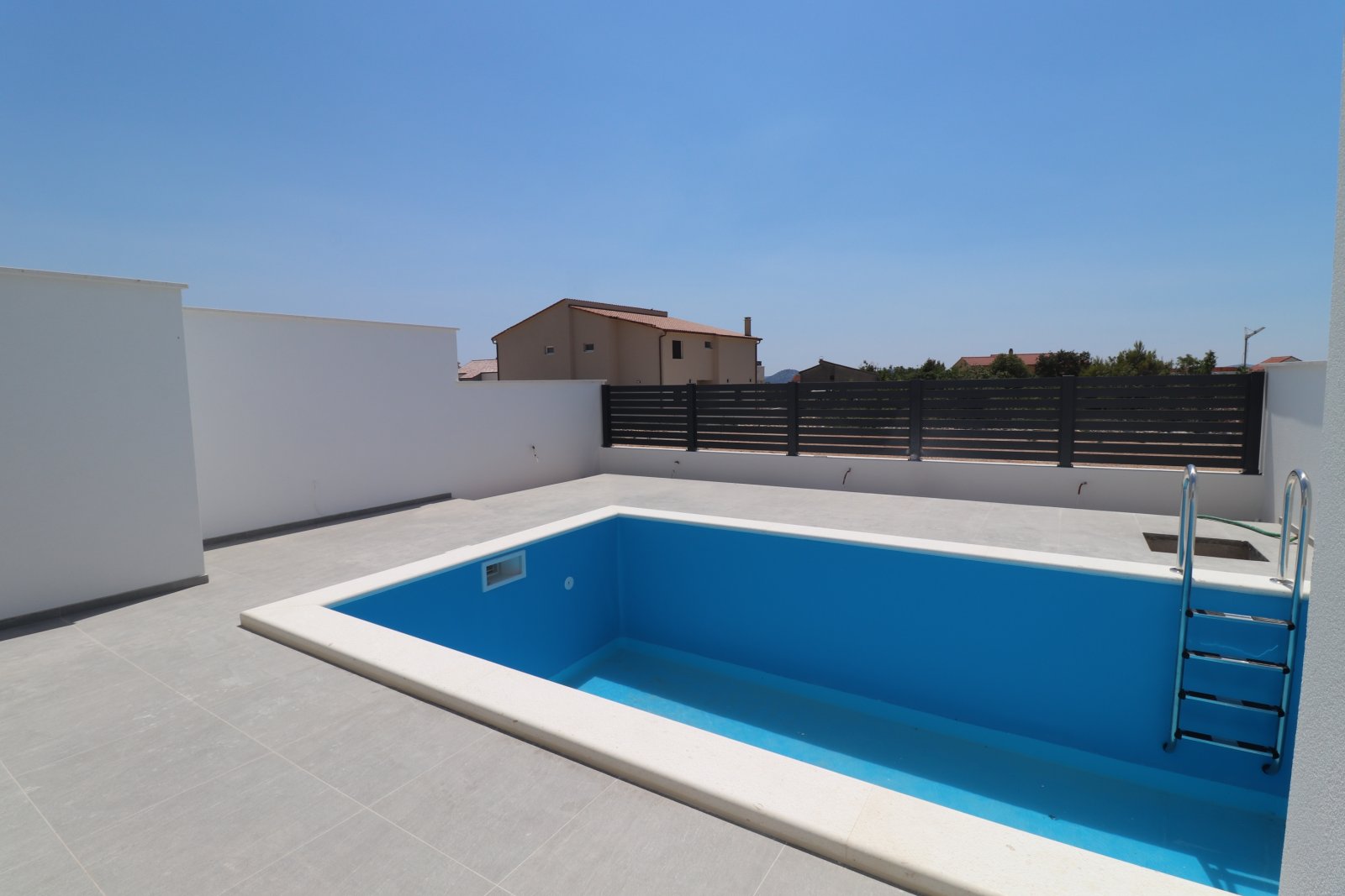 280978 - Villa in Vodice