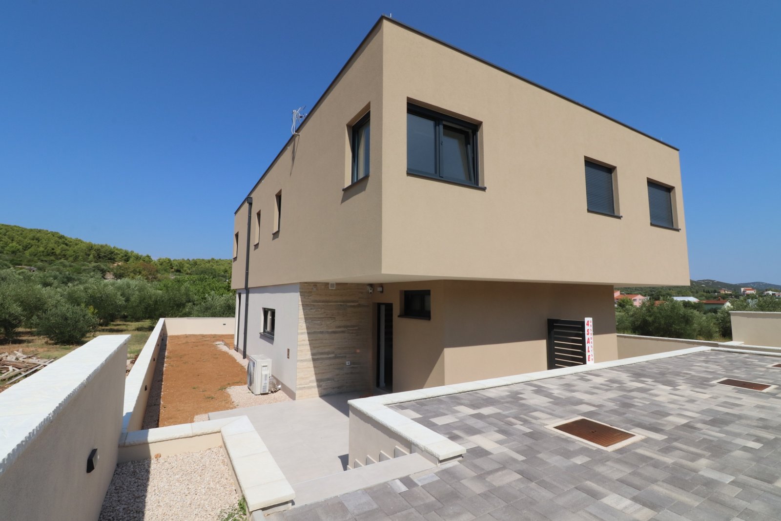 277777 - Villa in Tisno