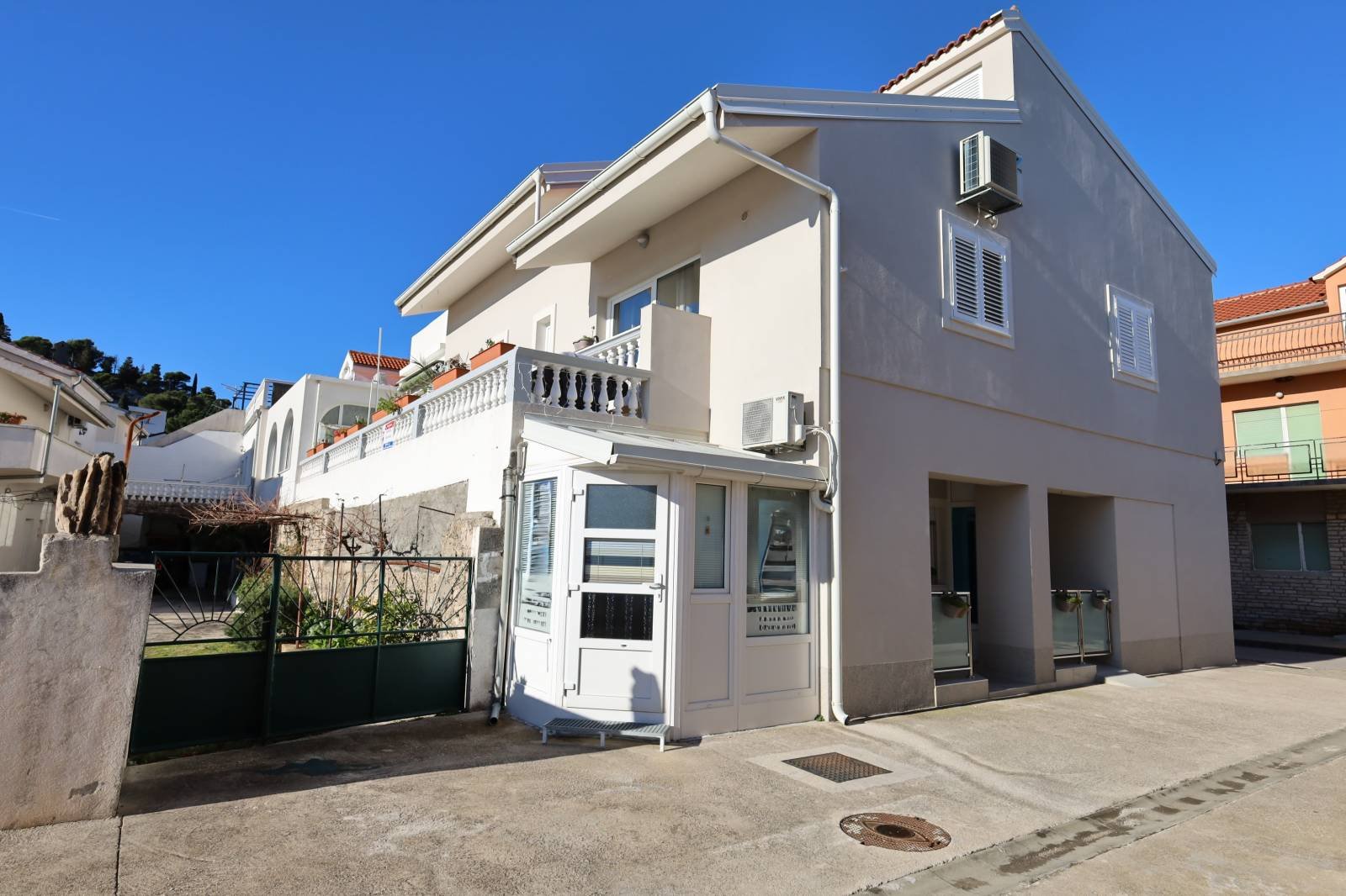 675717 - Wohnung in Tribunj