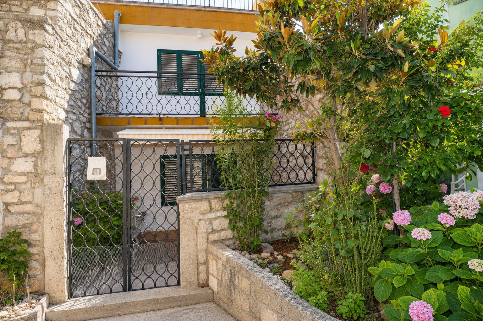 311686 - Villa in Tribunj