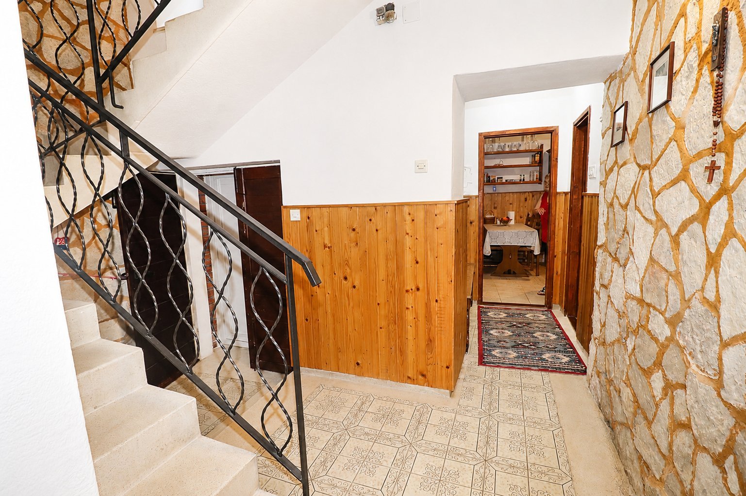 311686 - Villa in Tribunj