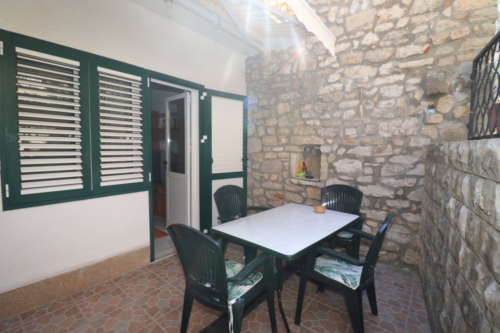 311686 - Villa in Tribunj
