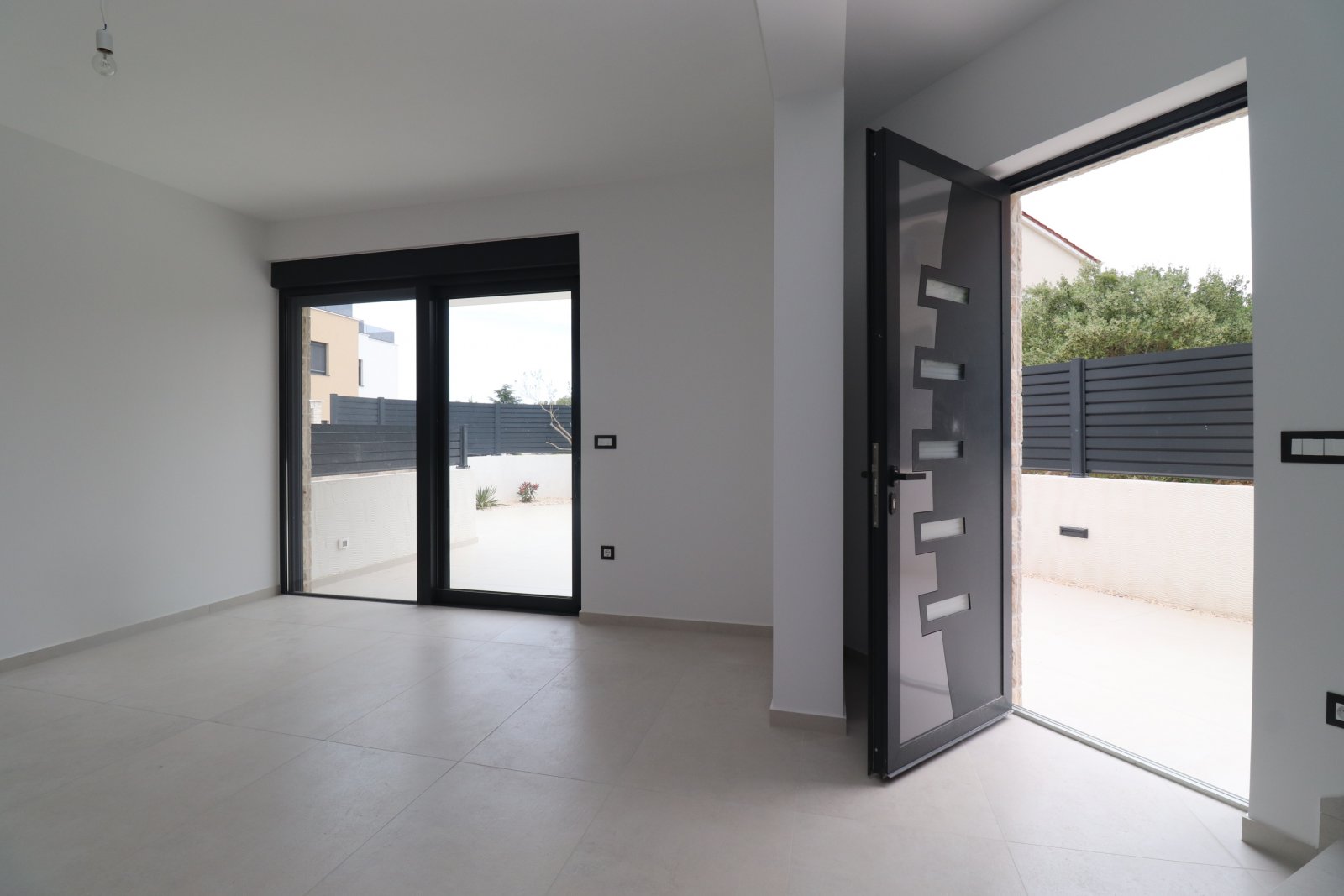 306366 - Villa in Murter