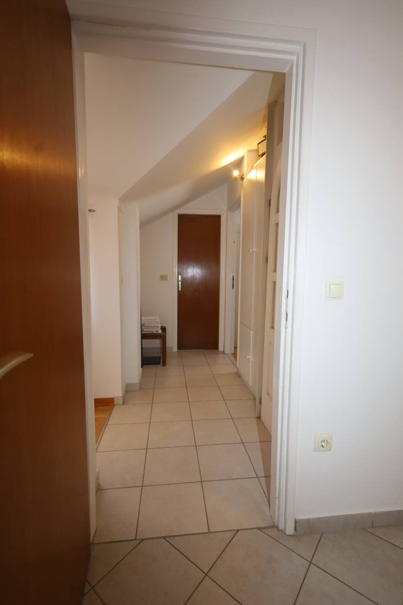 625347 - Villa in Vodice