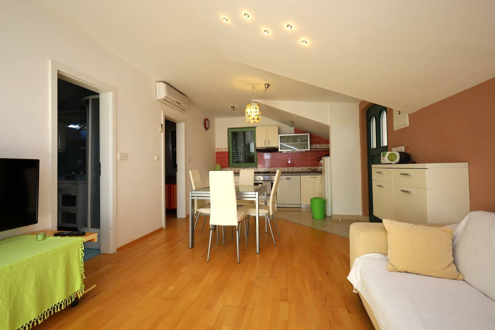 604496 - Villa in Vir