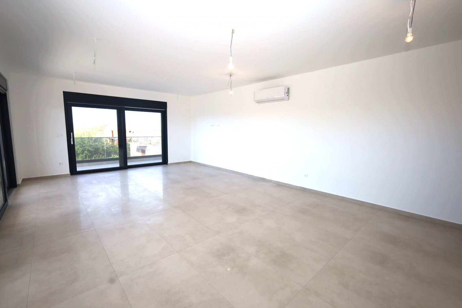 568417 - Wohnung in Tribunj