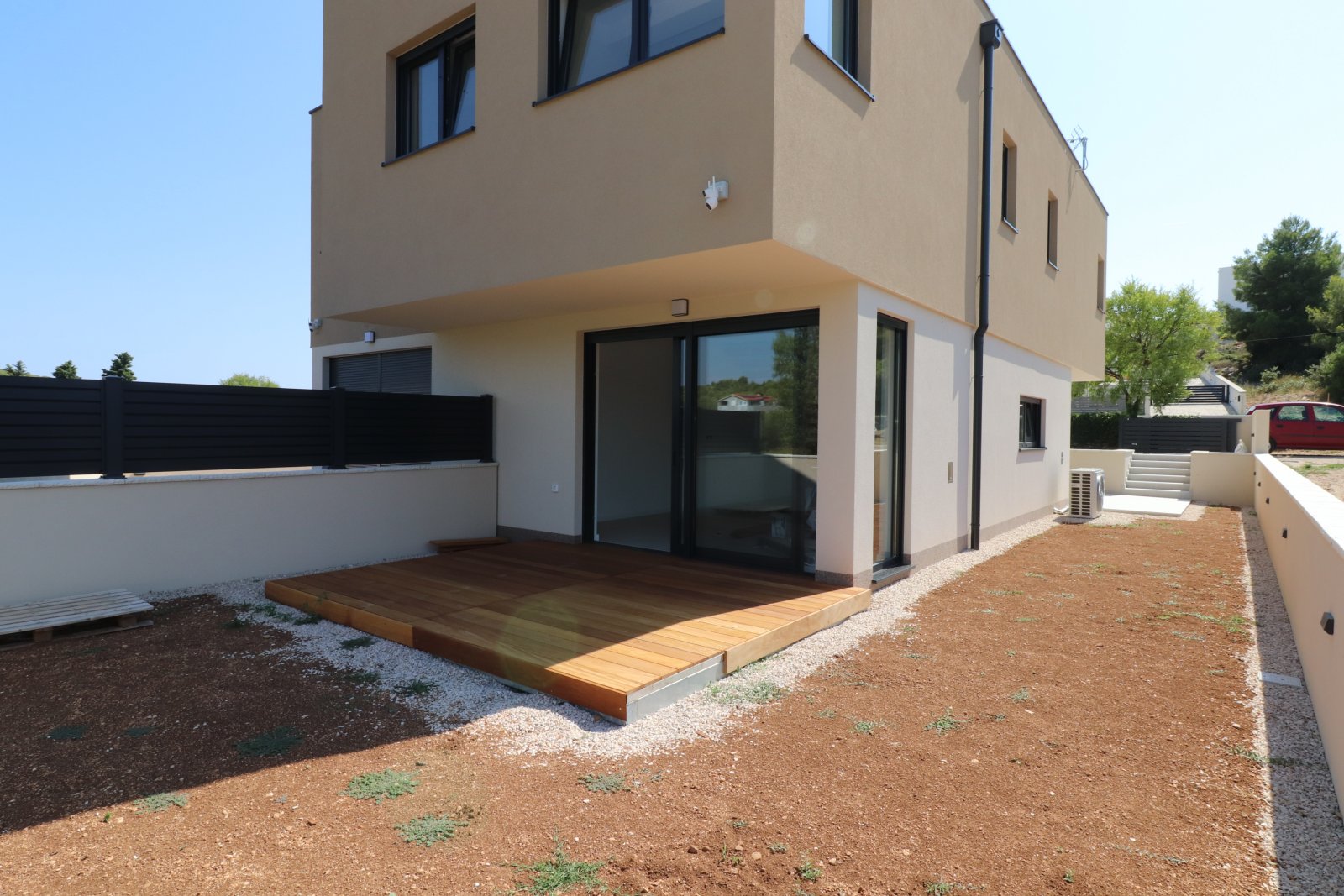 277777 - Villa in Tisno