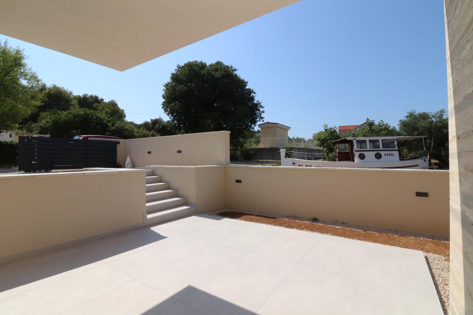 277777 - Villa in Tisno