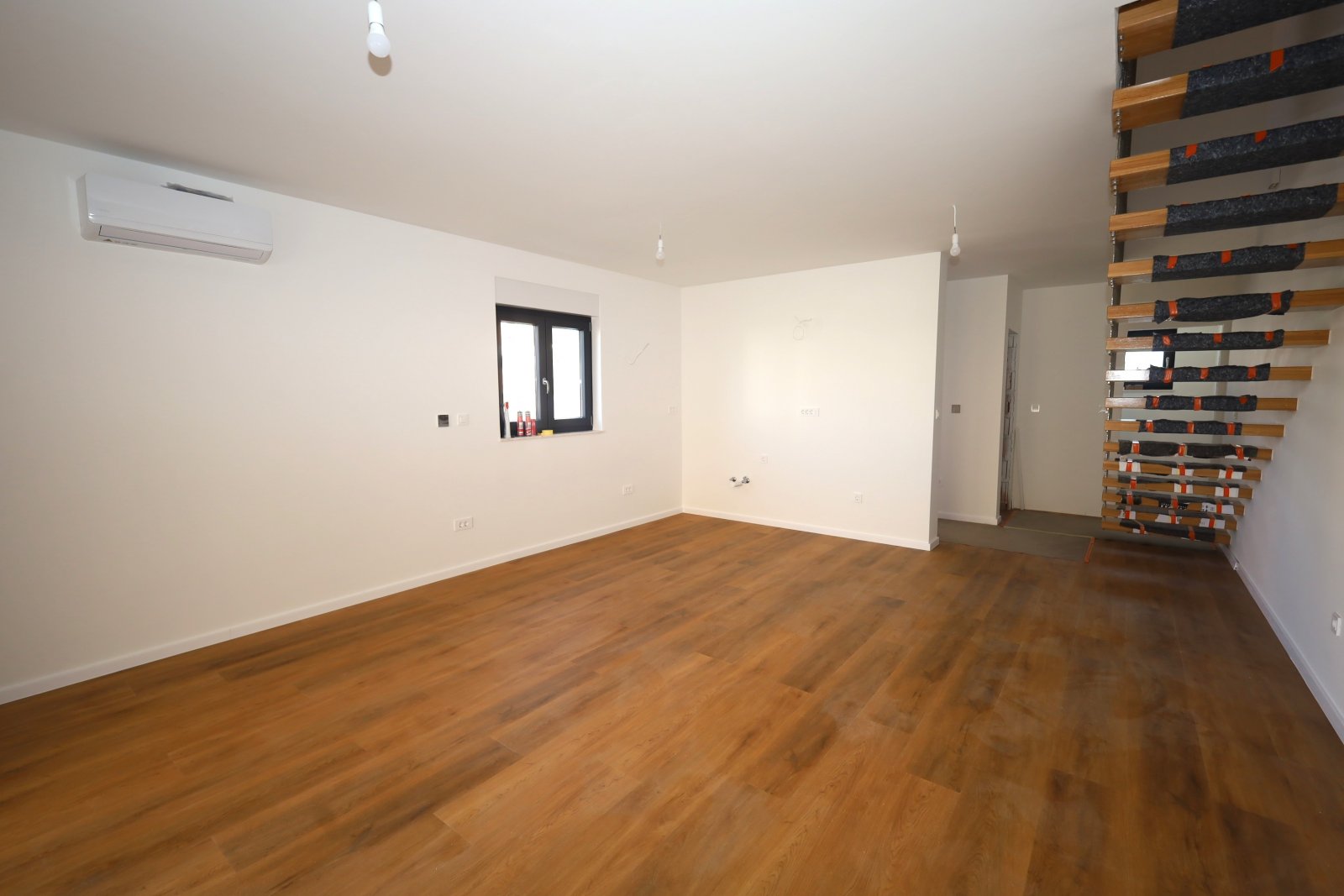 494829 - Villa in Vodice
