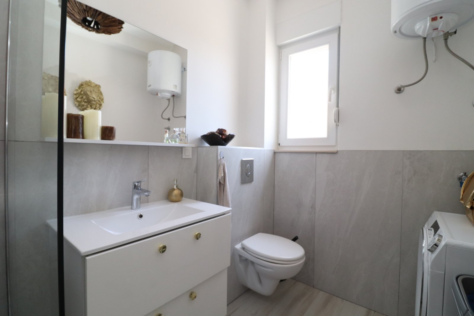 312247 - Villa in Vodice