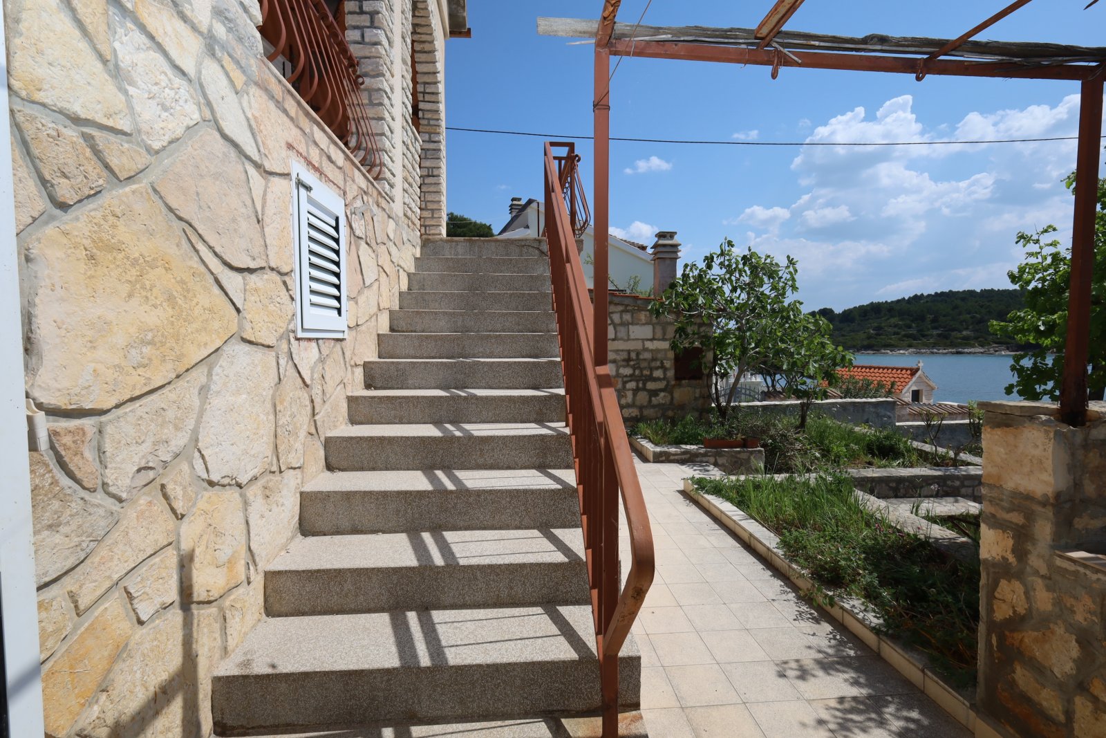 670513 - Villa in Vodice